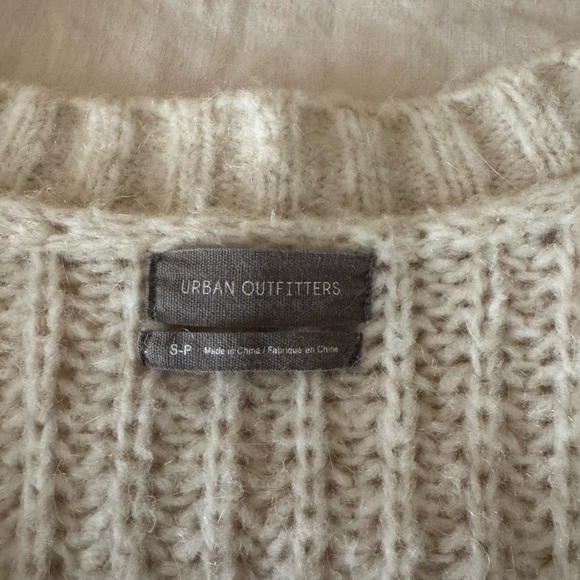 Urban Outfitters Cream Knit Cardigan - Picture 2 of 5